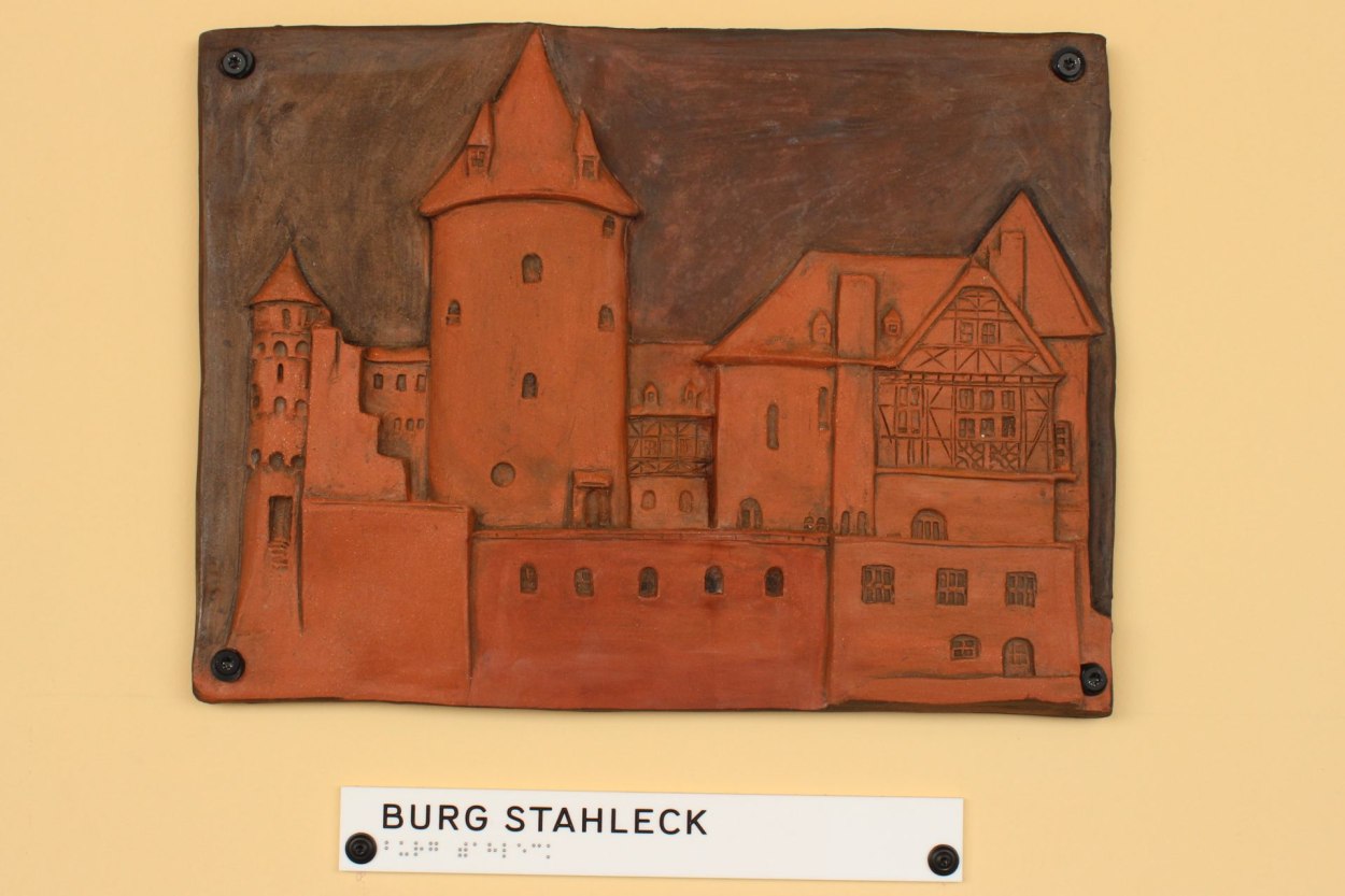 Relief von Burg Stahleck | © Sabine Pilger Relief von Burg Stahleck | © Sabine Pilger