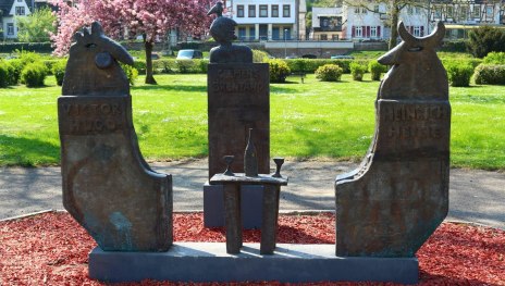 3-Poeten Skulptur | &copy; Sabine Pilger